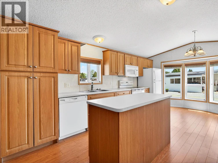 75-11831 Pinyon Drive, Pitt Meadows, BC, V3Y 1Z3 - 12