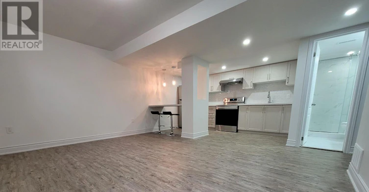 BSMT-3249 Paul Henderson Drive, Mississauga, ON, L5M 0H5 - 4