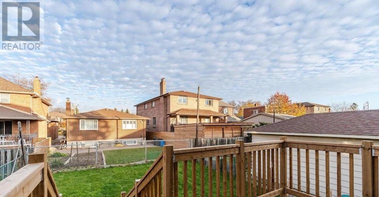 55 Renfield Street, Toronto, ON, M6M 4V5 - 39