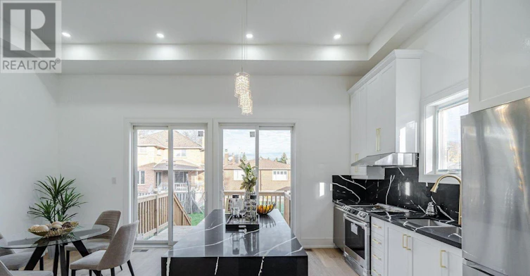 55 Renfield Street, Toronto, ON, M6M 4V5 - 10