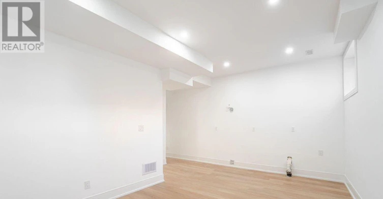 55 Renfield Street, Toronto, ON, M6M 4V5 - 34