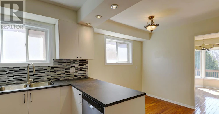 MAIN & UPPER-654 Brougham Place, Mississauga, ON, L5B 2Z5 - 10