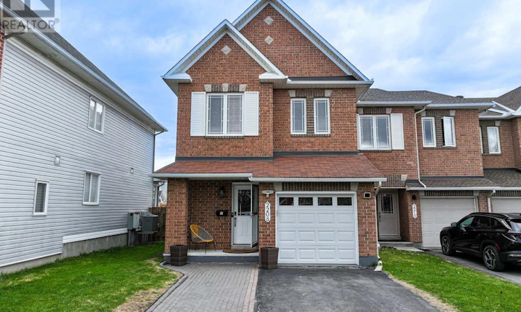 2208 Brockstone Crescent