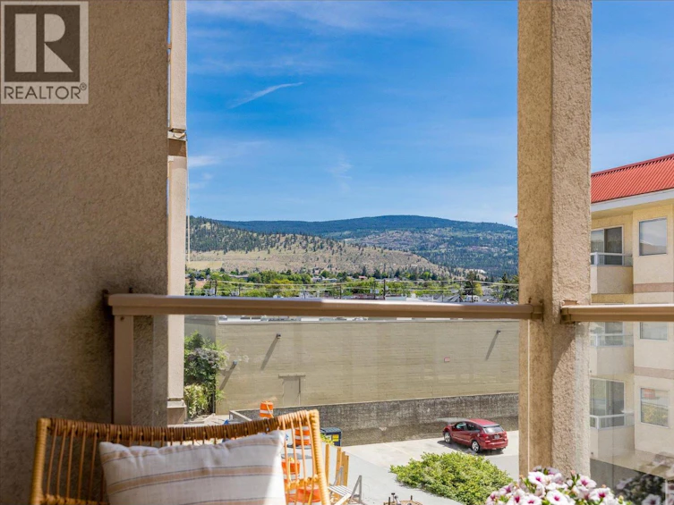307-196 Wade Avenue, Penticton, BC, V2A 1T6 - 9