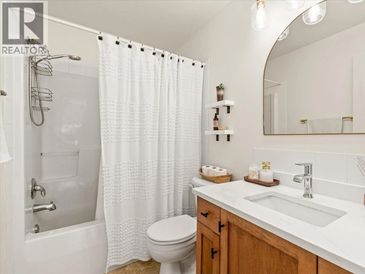 307-196 Wade Avenue, Penticton, BC, V2A 1T6 - 18