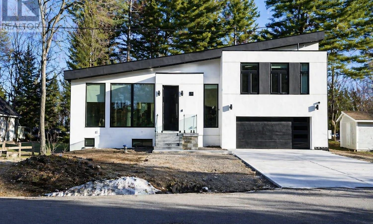 5 Robert Street