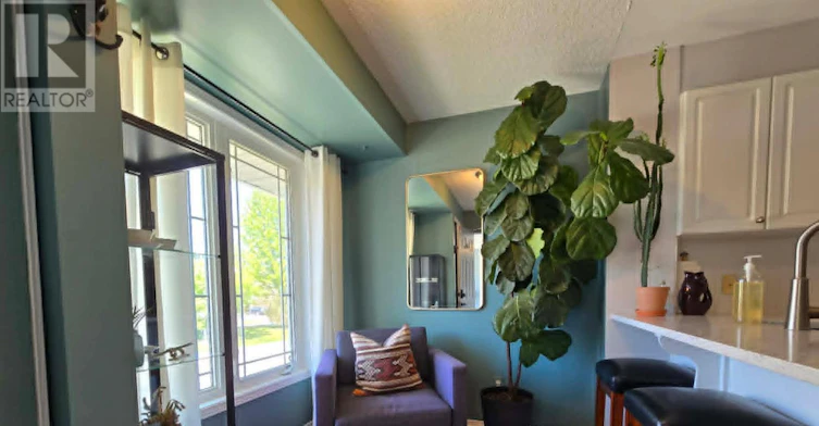 466 Hillsboro Private, Ottawa, ON, K2M 3A7 - 2