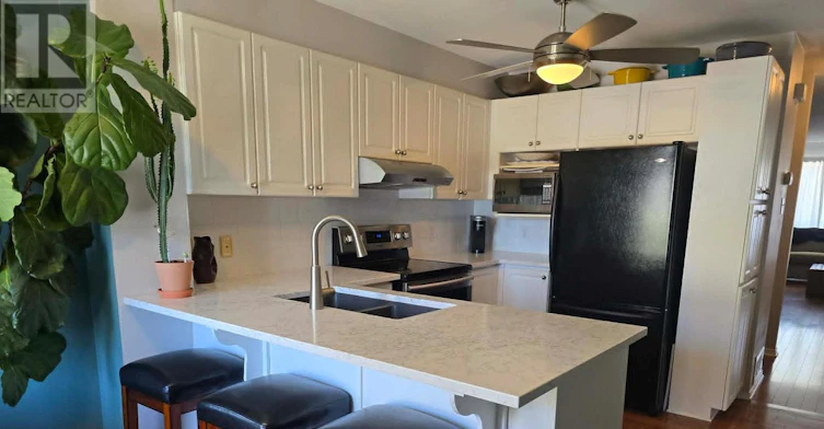 466 Hillsboro Private, Ottawa, ON, K2M 3A7 - 5