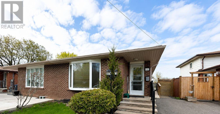 137 Bonham Boulevard, Mississauga, ON, L5M 1C8