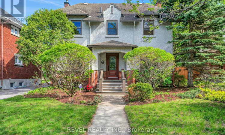 320 Clemow Avenue