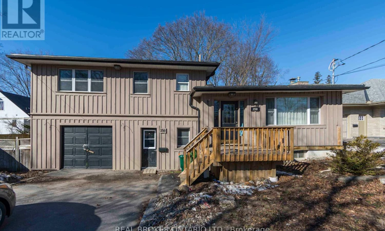 250 Macdonald Avenue