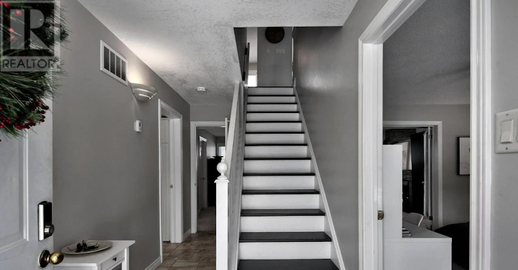 104 Laurie's Court, Blue Mountains, ON, L9Y 0L4 - 28