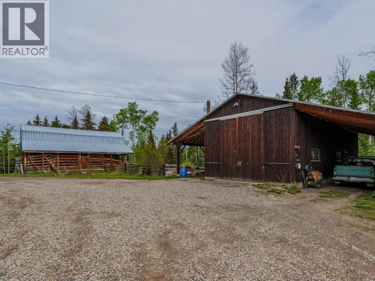 7497 Little Fort 24 Highway, Bridge Lake, BC, V0K 1X2 - 11