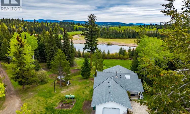 7497 Little Fort 24 Highway