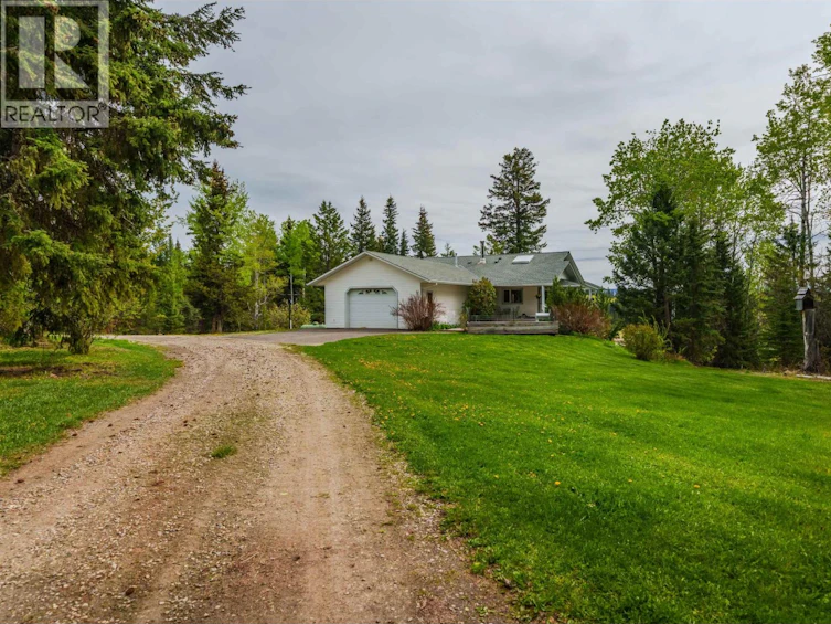 7497 Little Fort 24 Highway, Bridge Lake, BC, V0K 1X2 - 14