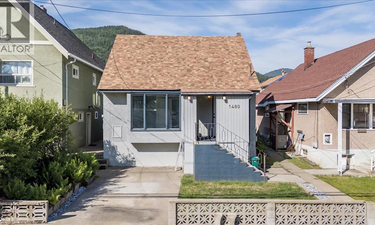 1480 Third Avenue