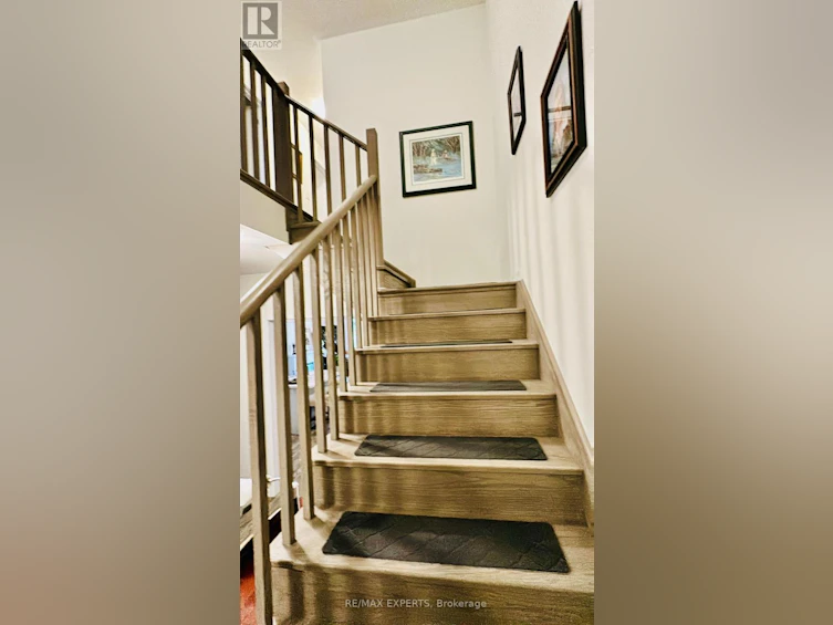 1541 Wheatcroft Drive, Oshawa, ON, L1L 0W5 - 12