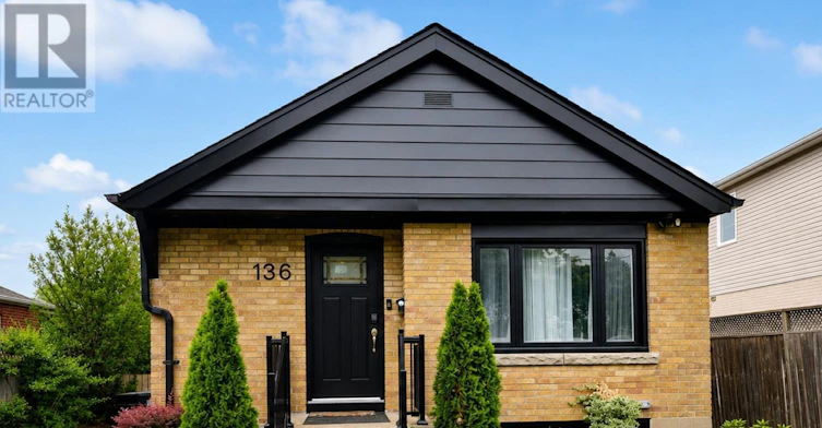 136 Presley Avenue W, Toronto, ON, M1L 3R1 - 7
