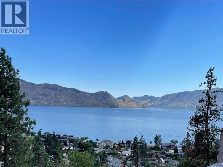 4258 4th Avenue, Peachland, BC, V0H 1X5