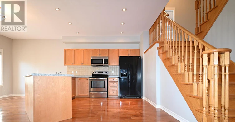 UPPER-28 Silvercreek Crescent, Barrie, ON, L4N 1S7 - 4