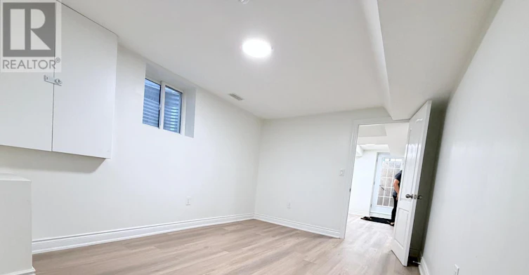 BSMT-5713 Sparkwell Drive, Mississauga, ON, L5R 3N8 - 9