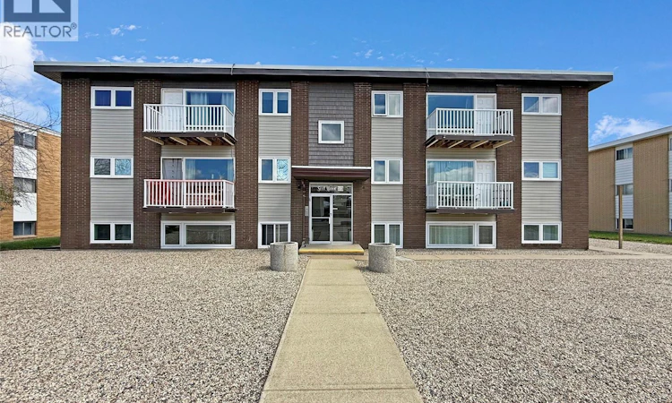373 2nd Avenue SE