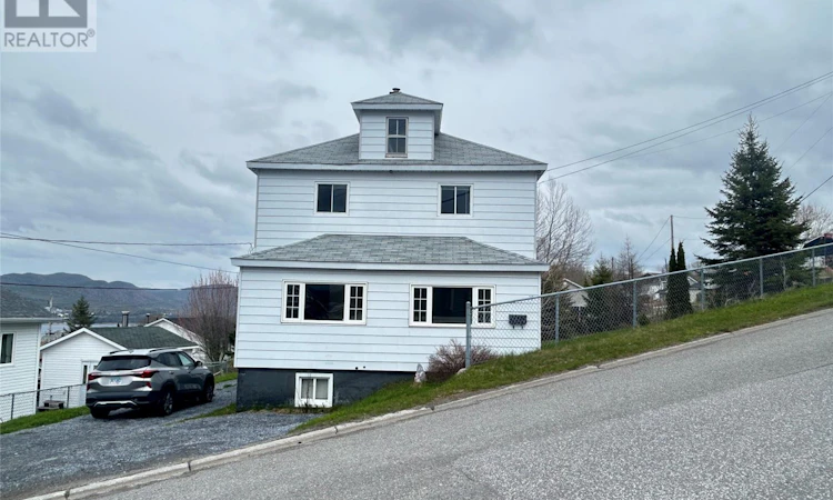 27 Fudges Road