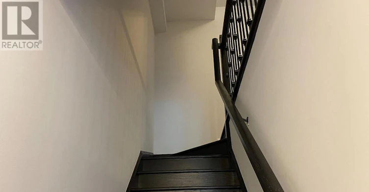 TH32-1050 Portage Parkway, Vaughan, ON, L4K 2M7 - 8