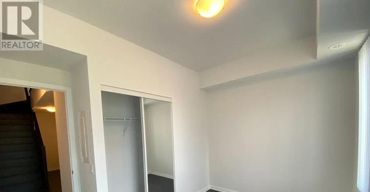 TH32-1050 Portage Parkway, Vaughan, ON, L4K 2M7 - 17