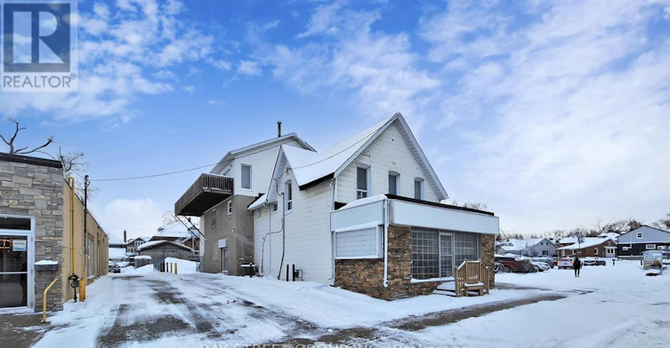 301-66 Maple Avenue, Barrie, ON, L4N 1R8 - 2