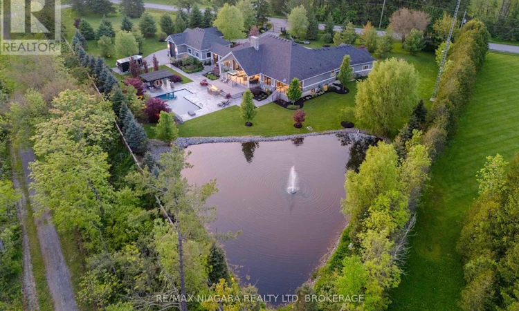 696 Foss Road