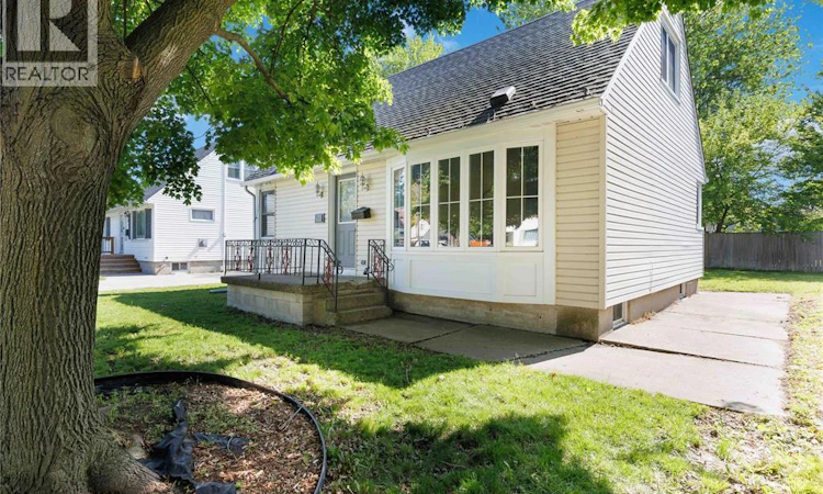 580 Indian Road North