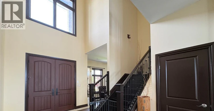 236 Shoreview Circle, Windsor, ON, N8P 1M7 - 4