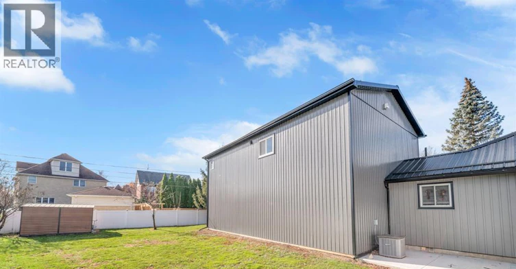 Upper-1282 Stuart Boulevard, Lasalle, ON, N9J 1Y4 - 8