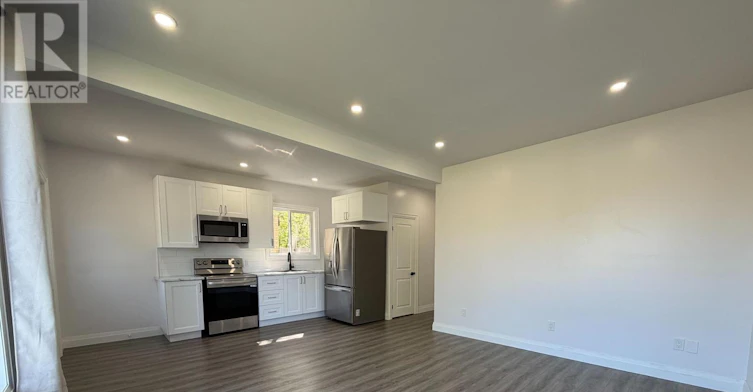 A-825 Cameron Street, Peterborough, ON, K9J 4A2 - 4