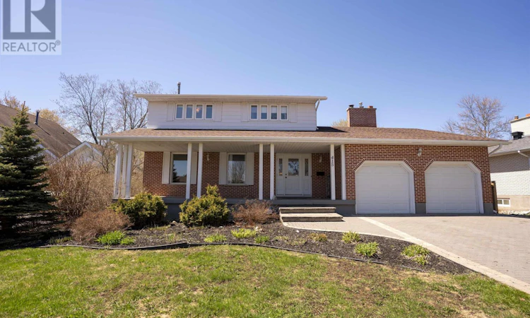 415 Chelsea Crescent