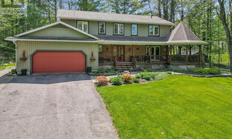 24 Muskoka Drive SOUTH