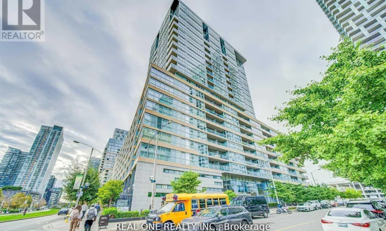 727-10 Capreol Court