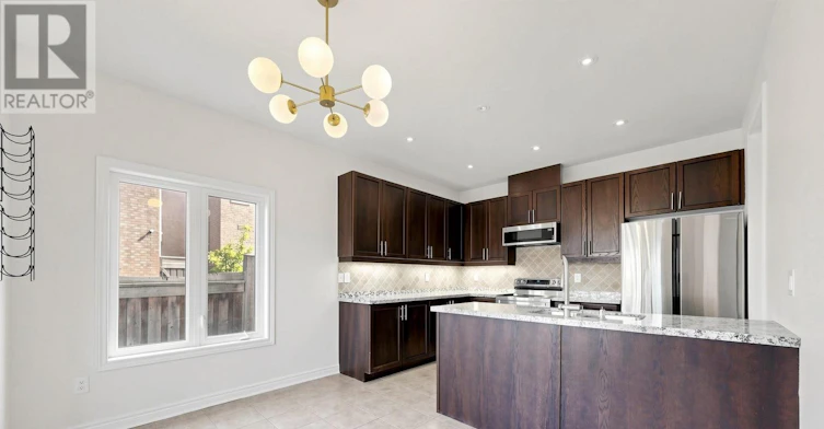 465 Woodspring Avenue, Newmarket, ON, L3X 3L1 - 8