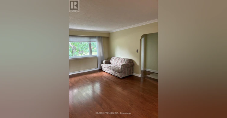 4 Weldon Court, Toronto, ON, M6L 1V5 - 7