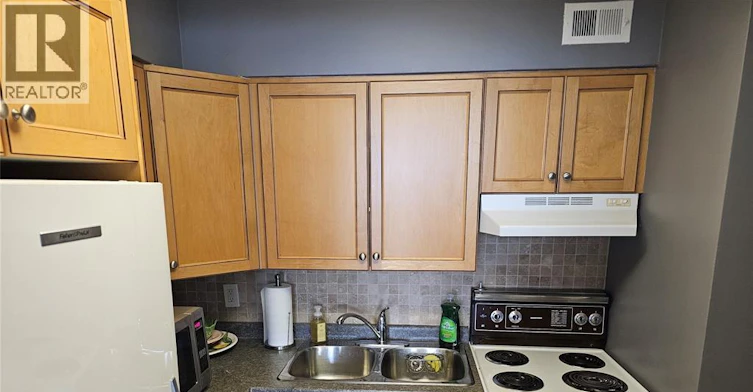 1515-111 Riverside Drive East, Windsor, ON, N9A 2S6 - 5