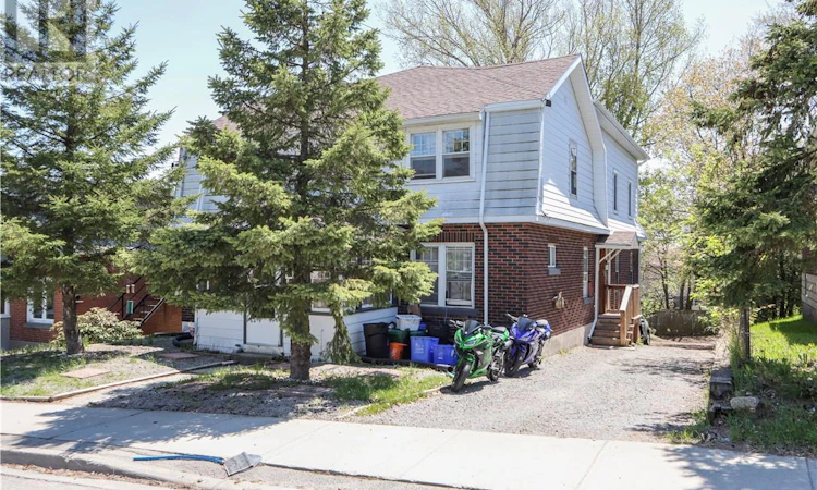 257 Oak Street