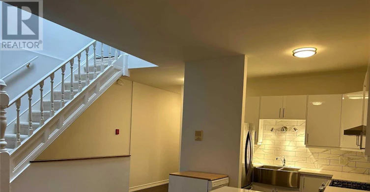 2ND Flr 179 Avenue Road, Toronto, ON, M5R 2J2 - 11