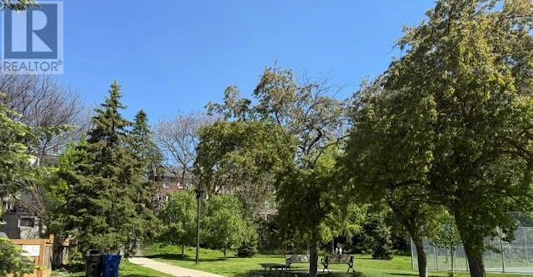 2ND Flr 179 Avenue Road, Toronto, ON, M5R 2J2 - 32