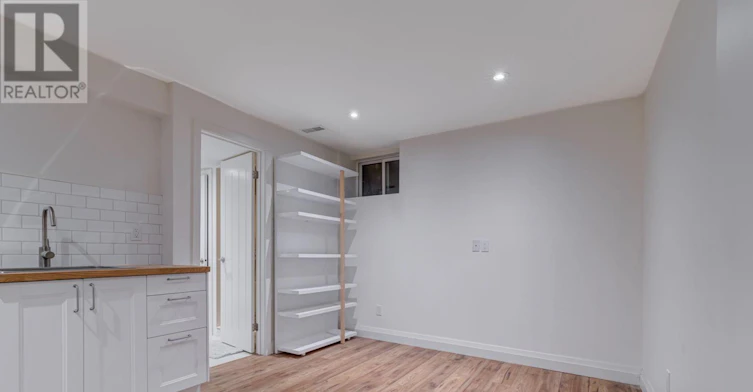 LOWER-172 Indian Road Crescent, Toronto, ON, M6P 2G3 - 3