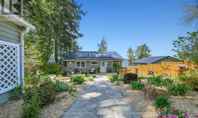 121A Rush Lane