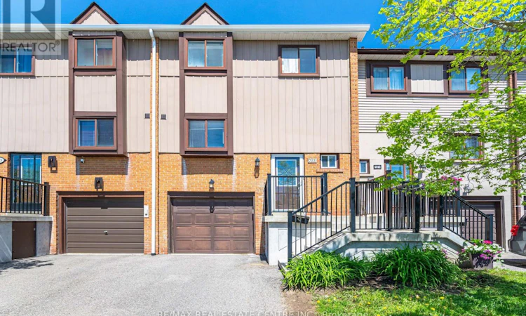 122 Moregate Crescent