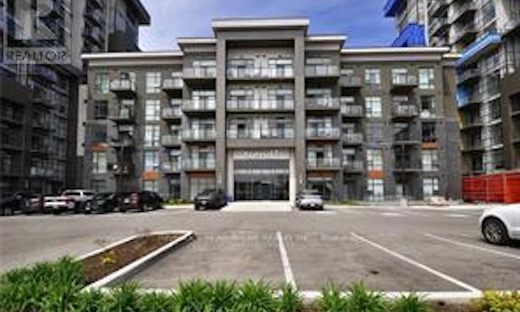 1001-450 Dundas Street E