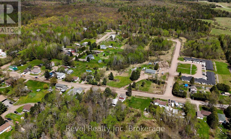 PT LT-11 Gagnon Street