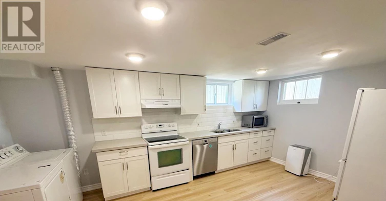 200 Trent Street E, Whitby, ON, L1N 1L6